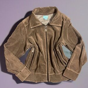 Brown velvet zip-up jacket with a boho vibe #bohostyle 🙈